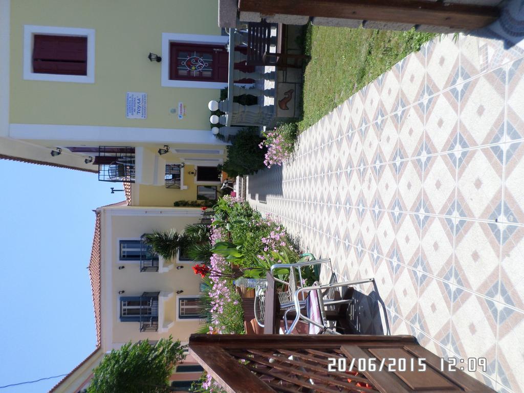 Apartment Toula Pétra Extérieur photo